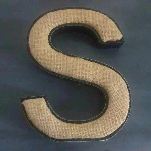 Bundle of 3 “S” Accent Decor - Picture 4 of 4